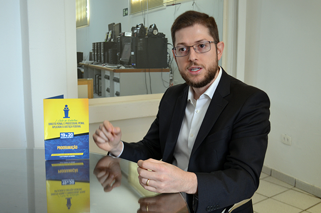 Diretor da ESMAFE/MS (Escola de Juízes Federais), Fernando Nardon Nielsen
