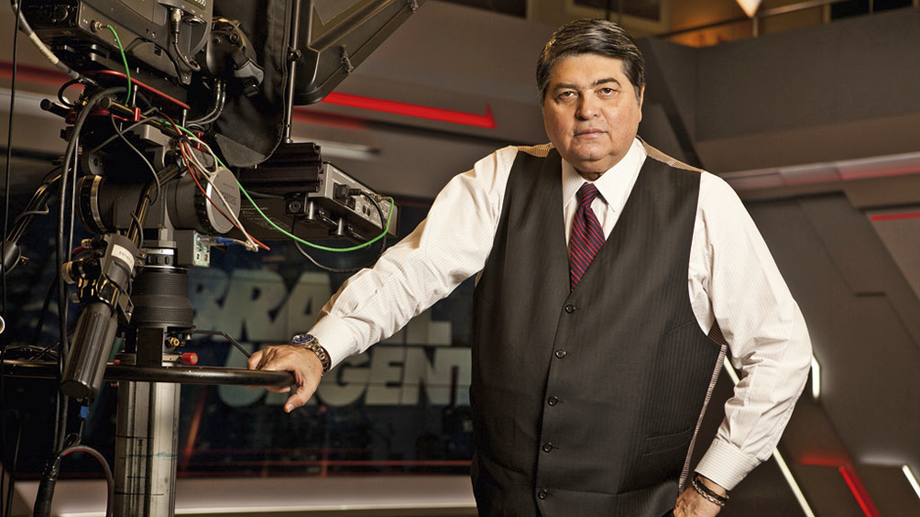 Joel Datena, filho do apresentador e que já comanda o programa nos finais de semana e feriados, vai assumir a titularidade do Brasil Urgente