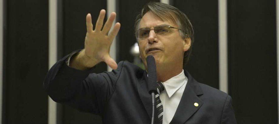 É melhor Jair falando com quem entende de mercado, escreveu o assessor de Bolsonaro no Instagram minutos após o evento começar