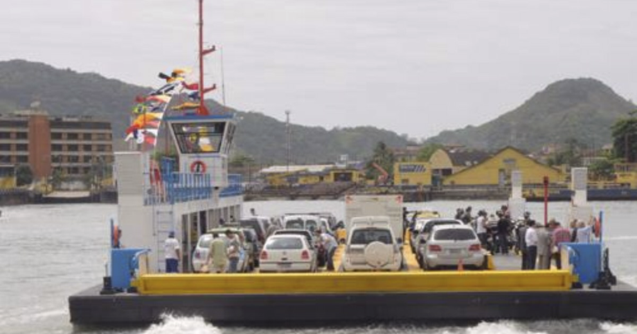 Logo após o retorno da operação, o tempo de espera para a travessia alcança neste momento duas horas para quem sai de Ilhabela com destino a São Sebastião e de meia hora no sentido inverso