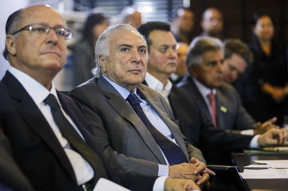 A luz, denominada sincrotron, é utilizada na análise dos mais diversos materiais e revela estruturas nos seus níveis de átomos e moléculas