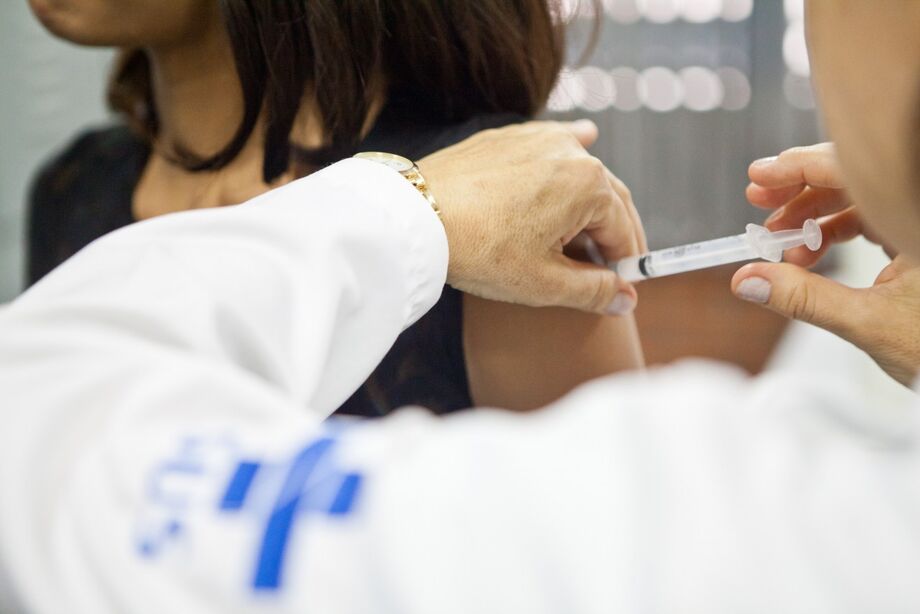 Vacina contra o HPV pode evitar 250 mil mortes por ano