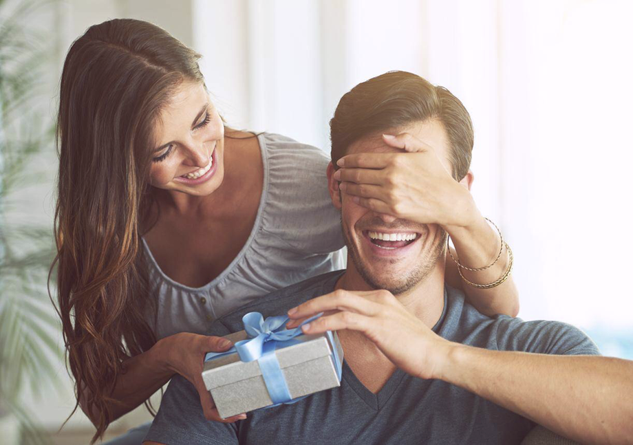 O cérebro reage com uma sensação de recompensa por ter feito algo de bom