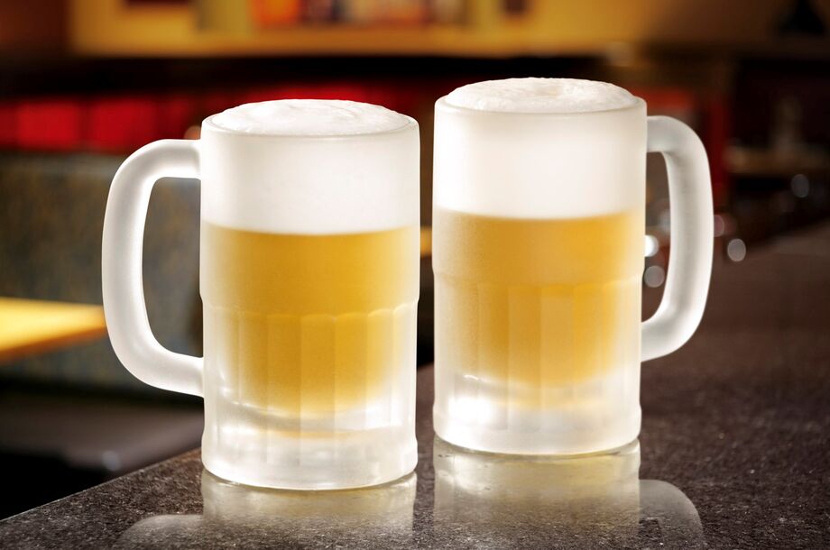 Outback presenteia clientes com rodada de chopp