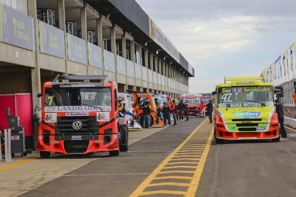 Para este ano, o evento no Autódromo Internacional de Campo Grande foi incrementado e contará também com as supermáquinas do Mercedes-Benz Challenge