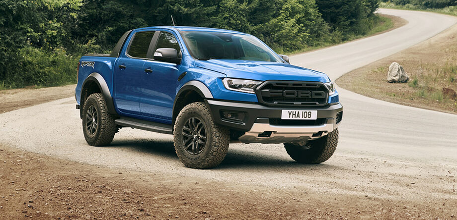 Criado para suportar os altos impactos da rodagem off-road, o chassi da Ranger Raptor é super-reforçado e produzido com ligas de aço de alta resistência