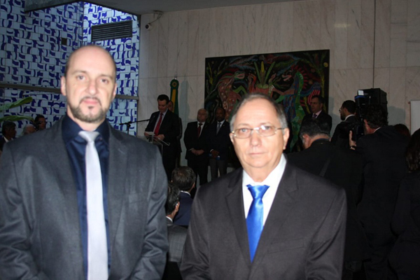 Luciano Rufato, vice-presidente da Acomasul e Adão Castilho, presidente da Acomasul