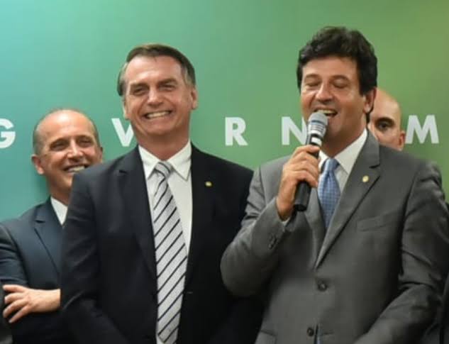 O deputado negou, no entanto, que defenda proposta de certificação nos moldes do Exame da Ordem dos Advogados do Brasil (OAB)
