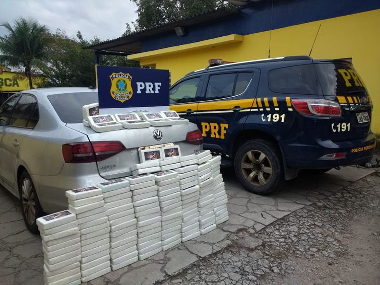Eles foram indiciados por tráfico de entorpecentes e associação para o tráfico