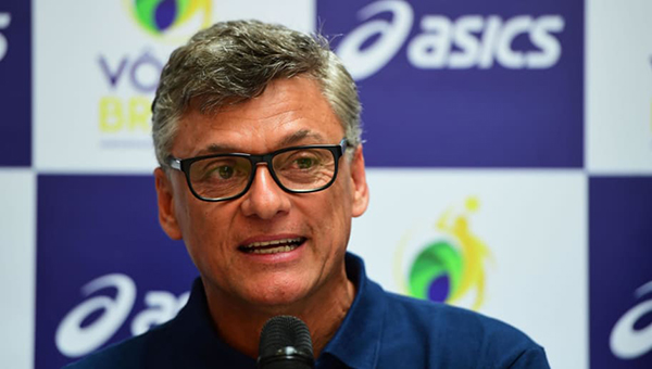 O técnico, Renan Dal Zotto