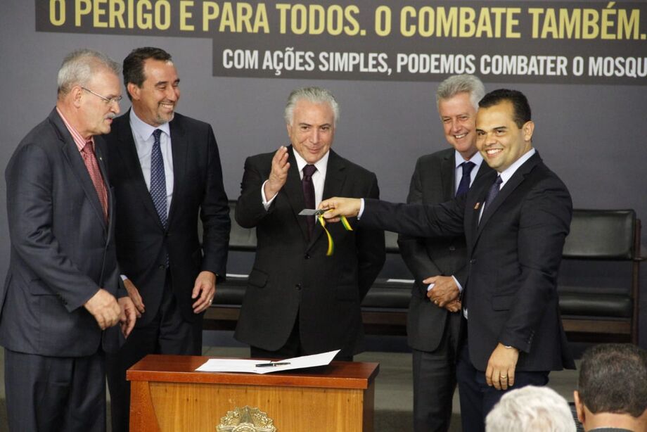 Campo Grande está recebendo sete caminhonetes Mitsubishi L200 cabine dupla.