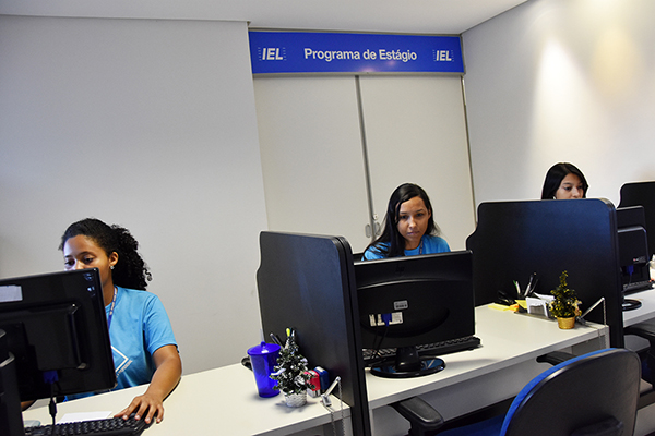 As capacitações sobre Lei do Estágio, postura profissional e outros, envolveram 1.607 estudantes.