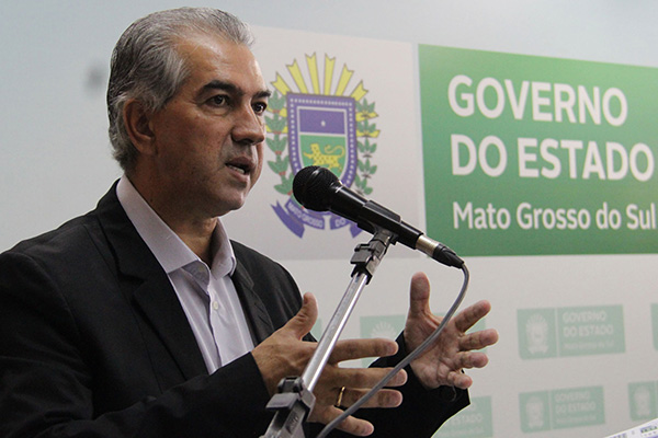 O governador Reinaldo Azambuja
