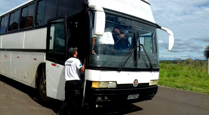 O serviço é ilegal, não traz garantias ou segurança, e o viajante corre o risco de ficar sem o transporte durante o trajeto