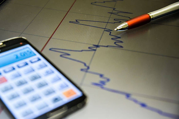 Visando alcançar a meta de inflação, o BC usa como instrumento a taxa básica de juros (Selic), atualmente em 6,5% ao ano