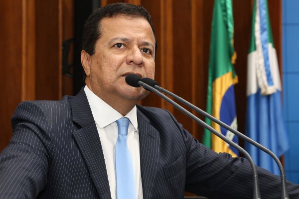 “Quero aqui fazer uma reflexão acerca do discurso de combate à corrupção que levou Bolsonaro a vencer a eleição para presidente do Brasil, discurso esse que nada tem a ver com as ações feitas até agora, antes mesmo de ser empossado presidente”