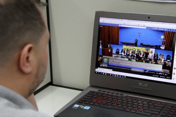 Diplomação dos deputados eleitos tem início às 19h