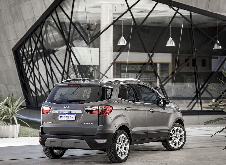 Para ser equipado com o Run Flat, houve alterações nas molas da suspensão traseira do EcoSport e calibração do sistema antivibração da direção