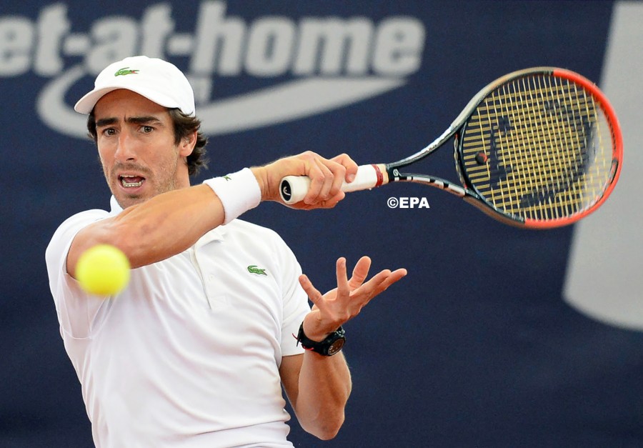 Já Cuevas, campeão do Rio Open em 2016 e número 63 do mundo, precisou de 2h30 para derrotar o espanhol Albert Ramos-Viñolas, o 93º do ranking, por 2 sets a 1, com parciais de 6/3, 3/6 e 6/3