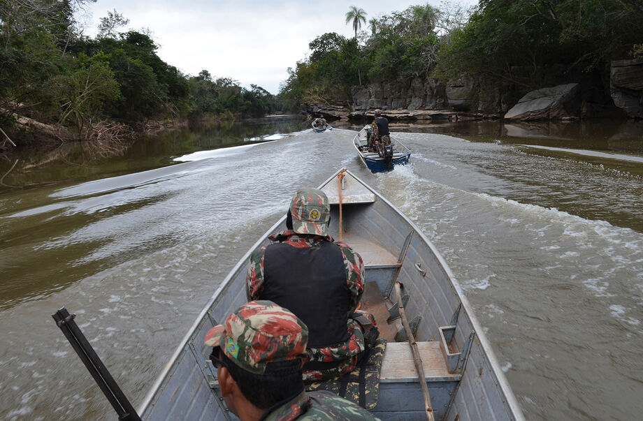 Com o início da vigência do Decreto nº 15.166, que instituiu novos regramentos e limitações para a pesca amadora e desportiva no Estado, o governador Reinaldo Azambuja determinou que sejam intensificadas as ações de fiscalização nos rios de Mato Grosso do