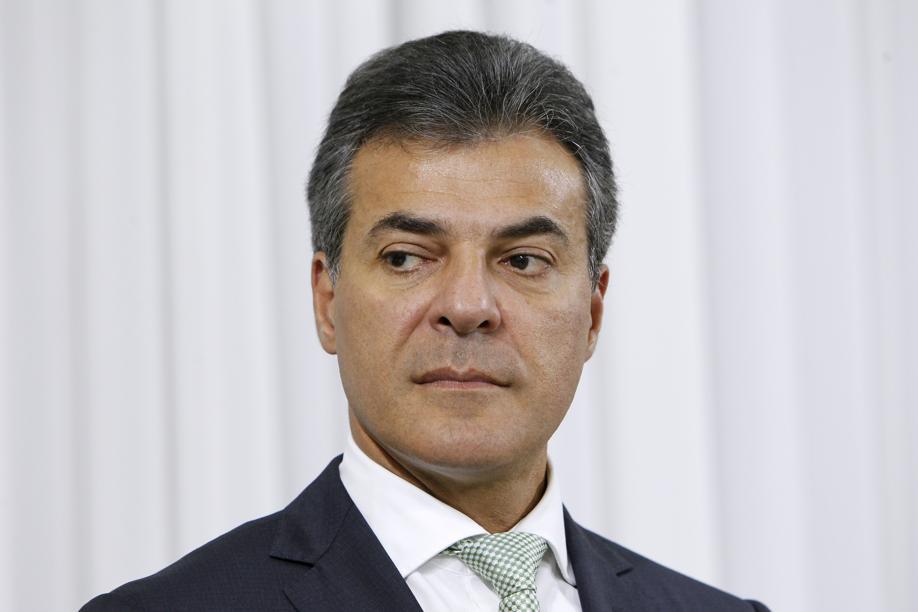 O primo de Beto Richa foi alvo de um mandado de prisão temporária na fase 58 da Lava Jato. Os investigadores afirmam que não houve notícias de seu retorno ao Brasil