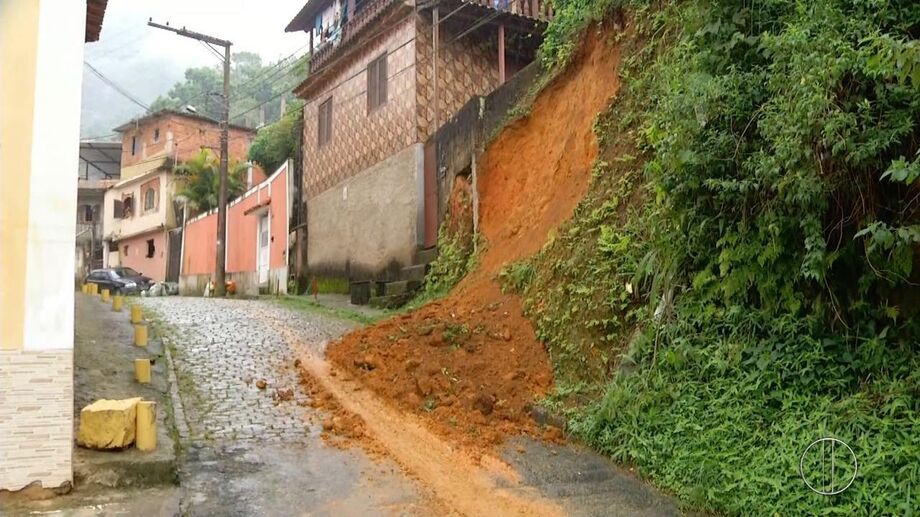 Vários alagamentos e bolsões d’água foram registrados em bairros como São Conrado, Leblon, Jardim Botânico, Lagoa e Ipanema, na zona sul, e Rio Comprido e Tijuca, na zona norte da cidade