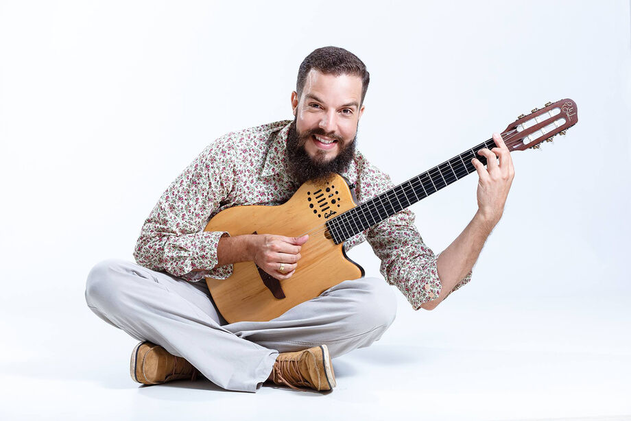 Chicão Castro faz um show no Sesc Morada dos Baís neste sábado (09)