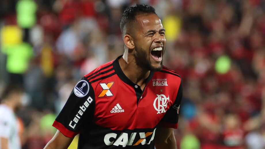 Em junho de 2017, o meia-atacante foi emprestado ao Flamengo, clube no qual não teve bom desempenho, ao marcar três gols em 41 jogos. Agora, então, tentará dar a volta por cima no Atlético