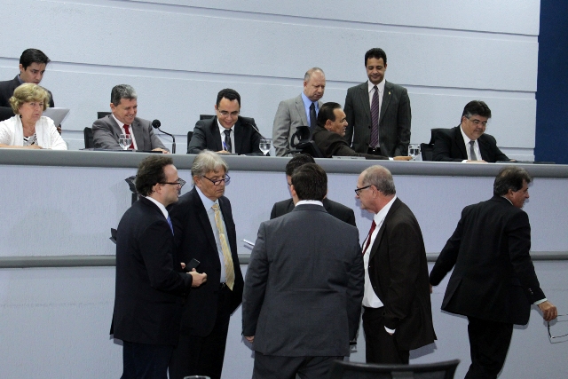 A sessão será realizada a partir das 9h no Plenário Oliva Enciso