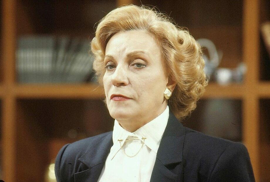Eunice Alves, conhecida pelo nome artístico Márcia Real, começou a carreira na Rádio Tupi e na TV Tupi
