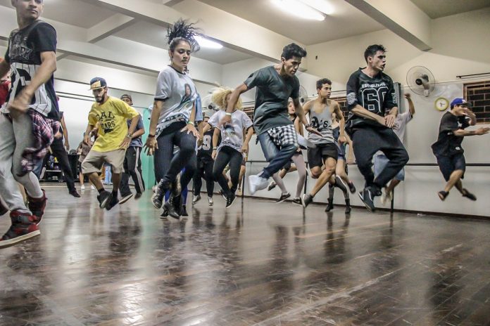 A programação começa no dia 19, terça-feira, às 19 horas, com Café Filosófico em parceria entre o Sesc Cultura e o grupo Árvore-ser, desta vez com o tema “A medicalização dos afetos”