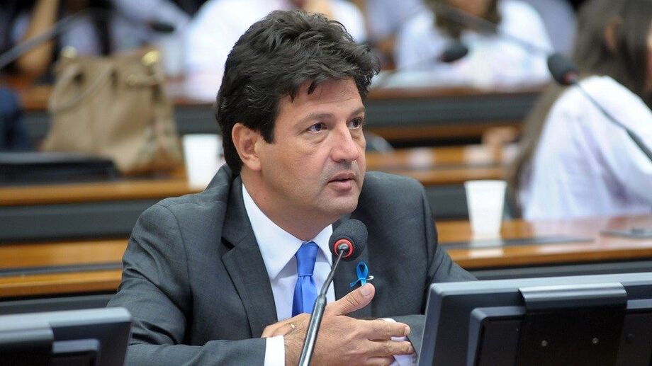 O ministro da saúde, Luiz Henrique Mandetta