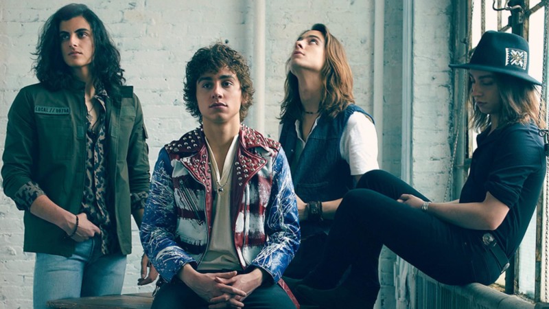 Com o EP duplo de estreia From the Fires (2017), porém, o Greta Van Fleet chamou atenção no festival Coachella de 2018 e levou para casa o Grammy de melhor álbum de rock - prêmio que o próprio Led Zeppelin