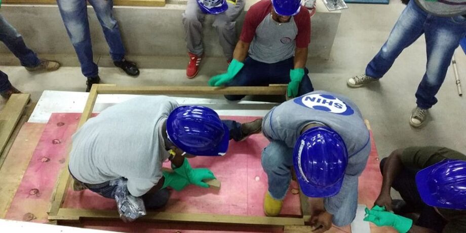 Na avaliação do gerente da Escola Senai da Construção, Roger Benites, a formação dessa 4ª turma composta por trabalhadores imigrantes do Haiti vem ao encontro da necessidade de mão de obra qualificada e com o aquecimento do mercado da construção civil