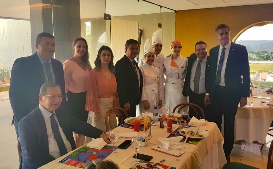 O evento é realizado todos os meses e prestigia a culinária dos estados