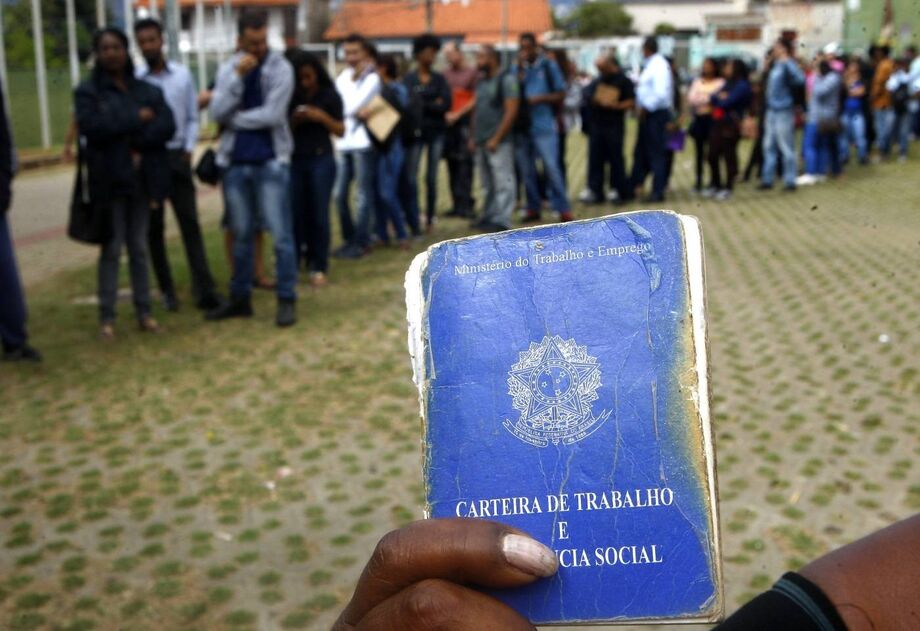 O pesquisador explicou ainda que esse movimento de alta na taxa de desemprego deverá seguir nos próximos meses, pois os dados referentes a dezembro, que ainda compõem o trimestre encerrado em fevereiro, ficarão para trás