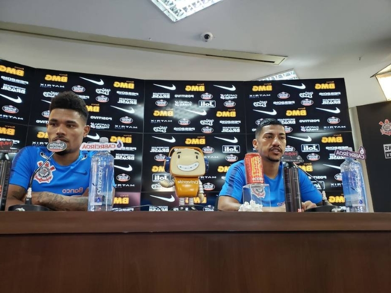 Ainda na noite de quinta-feira, o Santos divulgou uma nota em que Peres pede desculpas