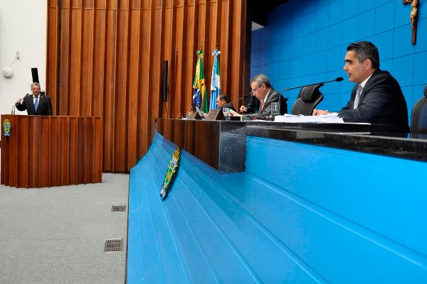 Deputados na sessão desta terça-feira; PDL foi enviado hoje