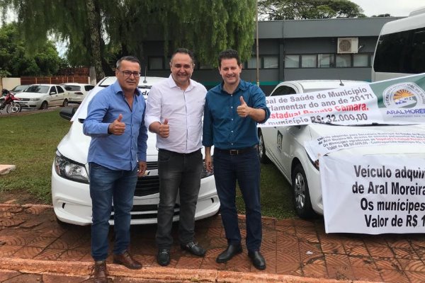 Deputado Renato Câmara destinou emendas no valor R$ 60 mil que possibilitaram a compra de dois novos veículos para a saúde em Aral Moreira
