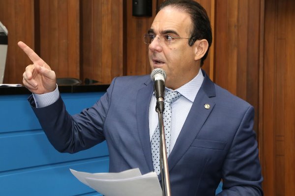 Felipe Orro aponta vantagens da não utilização de copos descartáveis