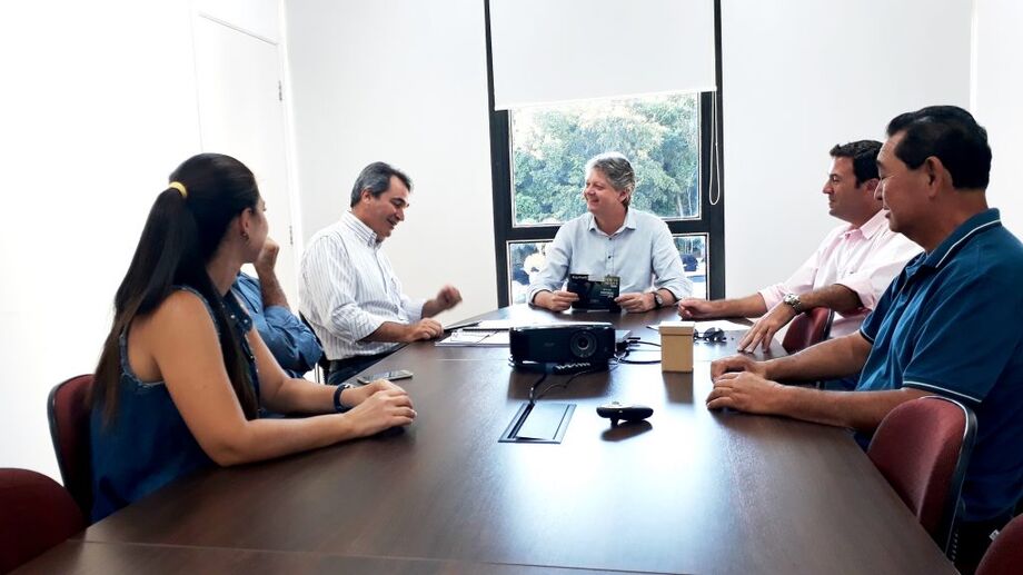 Conselheiros da Abraleite discutem pautas na Semagro