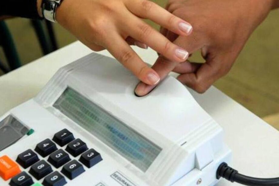 Lembrando que o cadastramento biométrico é obrigatório, sob pena de cancelamento do título de eleitor
