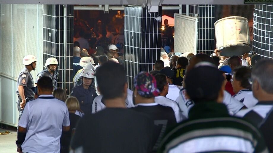 A eliminação também atingiu o quadro diretivo da clube. Em um comunicado que pegou muitos de surpresa, o clube anunciou a saída do executivo de futebol Marcelo Barbarotti
