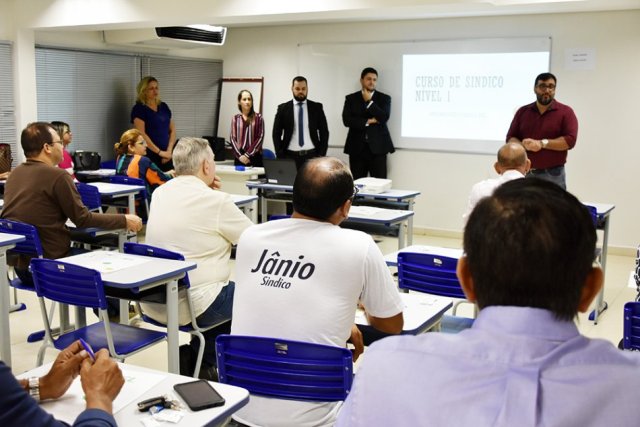 Curso de formação de síndico atraiu alunos de diferentes perfis