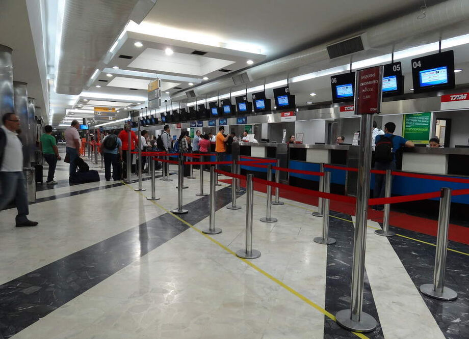 A estimativa leva em conta a oferta de assentos das empresas aéreas, e orientou um plano de ação que visa a garantia da fluidez, o conforto e a segurança de quem vai viajar pelos terminais da Infraero