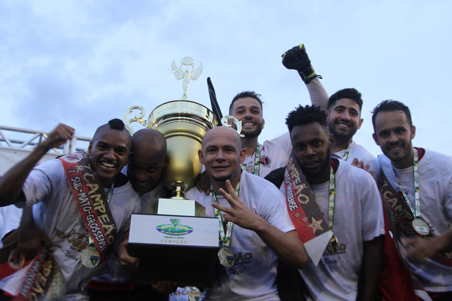 Mesmo perdendo, o Águia Negra conquistou neste domingo (21) o tricampeonato sul-mato-grossense