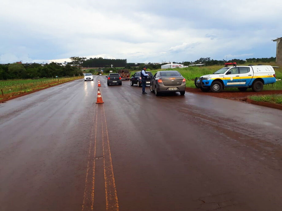 A Polícia Militar Rodoviária ainda desenvolveu 152 blitz de trânsito em diversos pontos das rodovias estaduais. Para falar com a PMR ligue 198 ou baixe o aplicativo de telefonia móvel Rodovia Viva PMR-MS