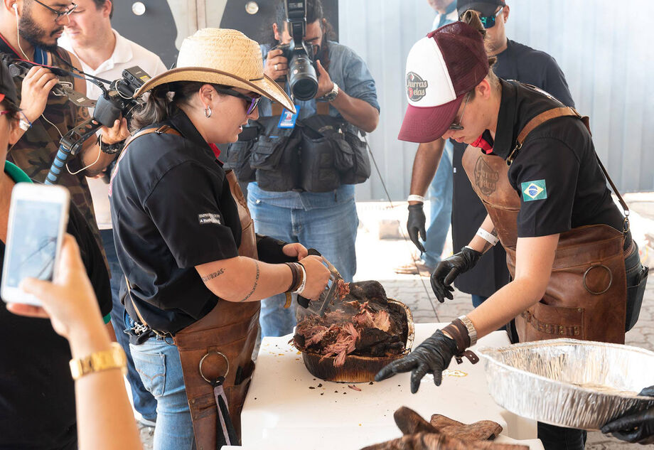 Participantes da 1ª edição do Pantanal Steak Festival, Joana e Aline, são fundadoras do canal Churras Delas