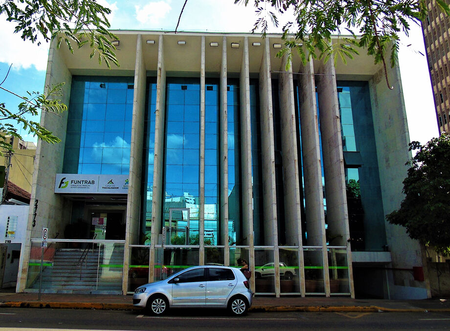 Na Capital, os interessados devem procurar a Funtrab, na rua 13 de Maio, 2.773, Centro, das 7h às 17h