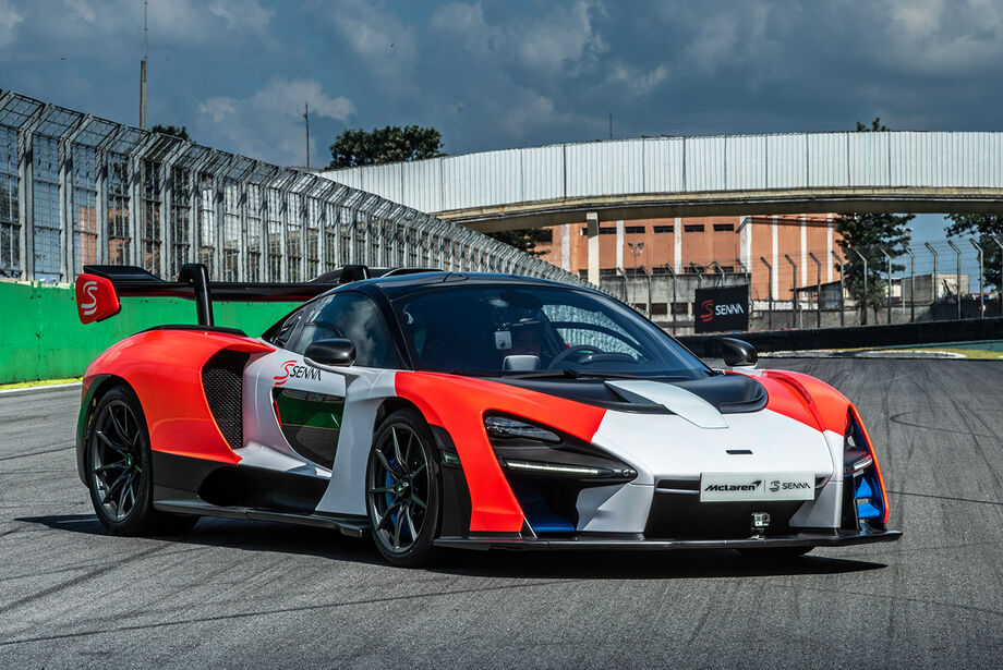 O festival Senna Day contará ainda com atrações musicais, presença de DJs e exposições de itens históricos da carreira de Senna, como macacões, troféus e capacetes